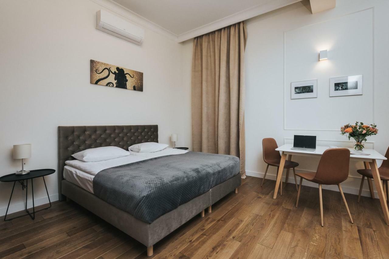 Movart Boutique Aparthotel Cracovia Esterno foto